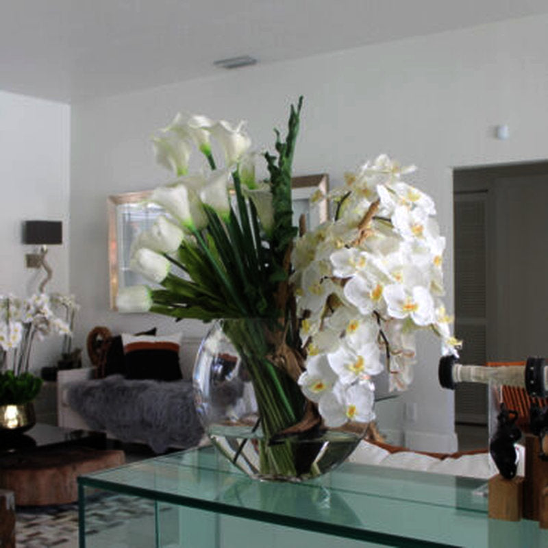 Bouquet Mixte Dans Un Vase Lune